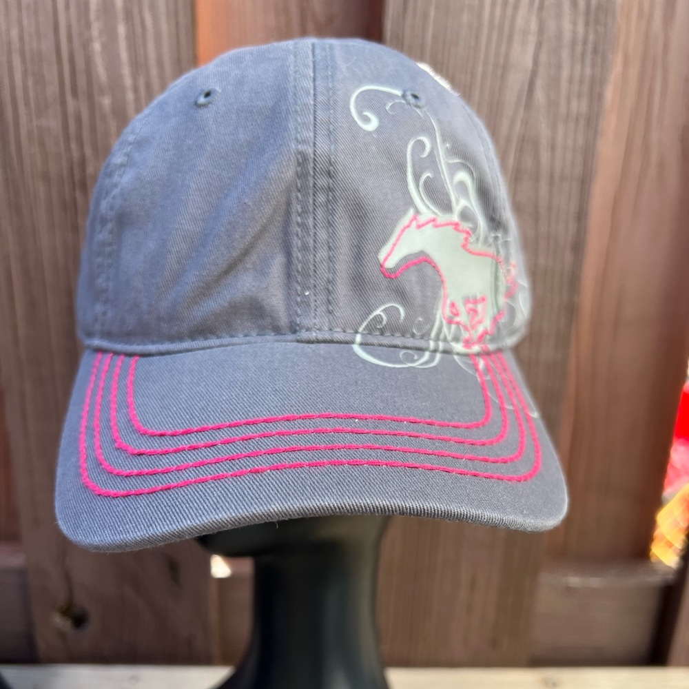 Woman’s Ford Mustang adjustable trucker/baseball hat in grey and pink bc